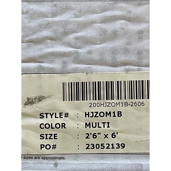 NWOT Gorgeous Area Rug 2.6’ x 6’ Long - Picture 7 of 7